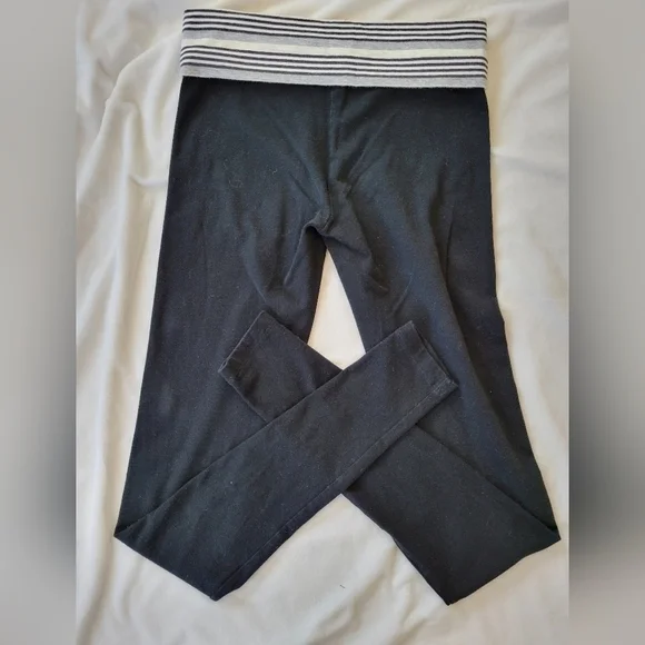 Victoria's Secret black with striped foldover angel wing legging Size XS - Picture 4 of 5